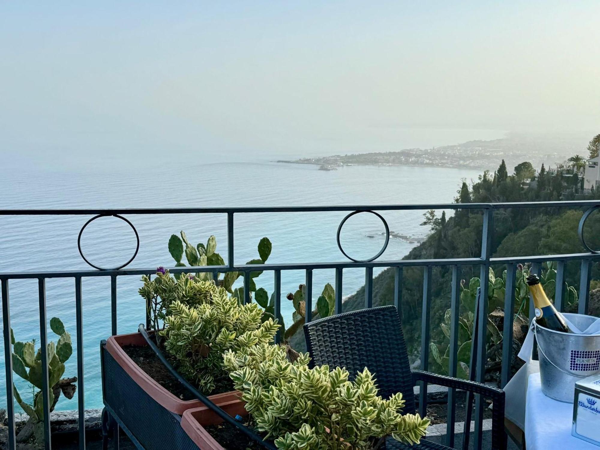 Pool Seaview Taormina